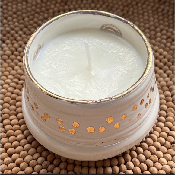 Sea Shells Genuine Gold with Unscented Soy Candle Pottery - Picture 5 of 9